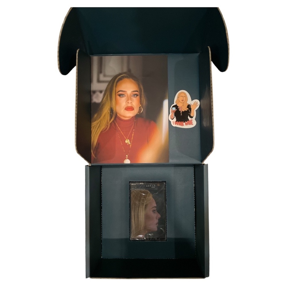 Adele 30 Exclusive Limited Edition Cassette Set - Picture 3 of 10